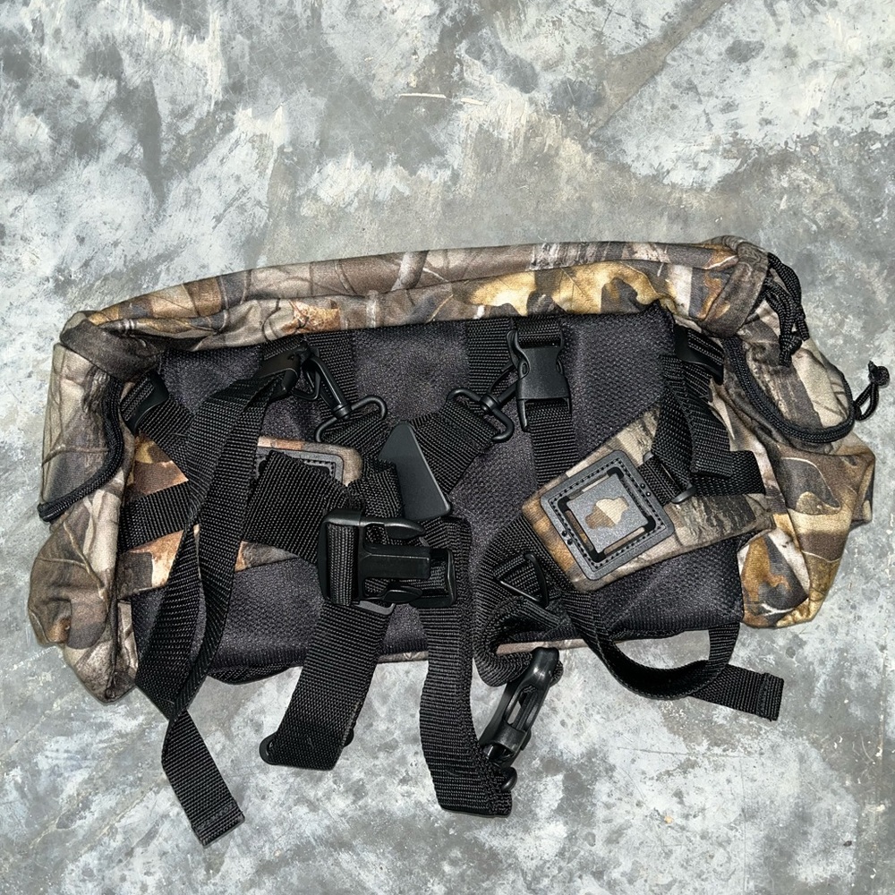 Fieldline 2 in 1 Fanny Pack - Picture 4 of 4